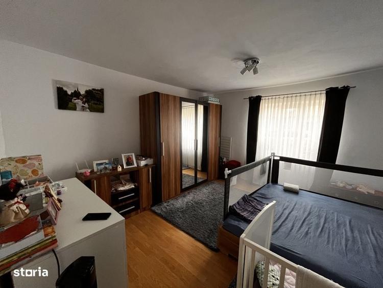 Casă cu 3 camere în Izvin