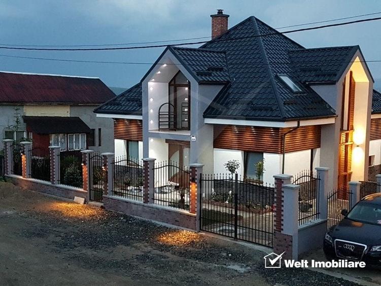 Casă individuală cu 6 camere cu Teren 300 Mp în Sânnicoară