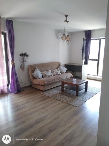 Apartament cu 2 camere decomandat în Roșu
