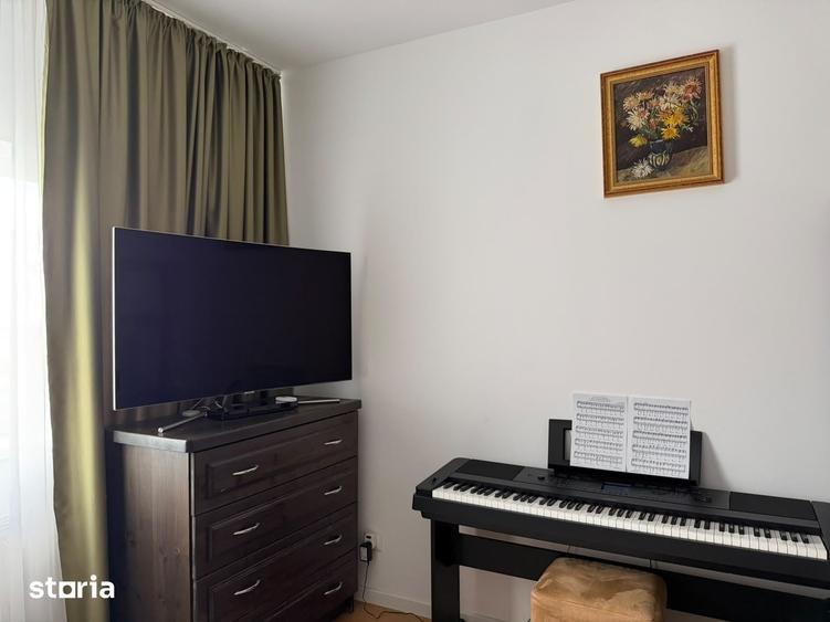 Casă cu 4 camere cu Teren 1000 Mp în Bănești
