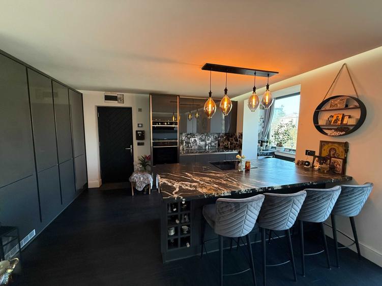 Apartament cu 2 camere semidecomandat în Ultracentral