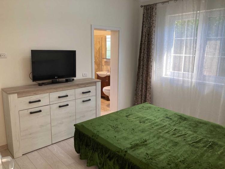 Casă cu 4 camere în Moșnița Nouă
