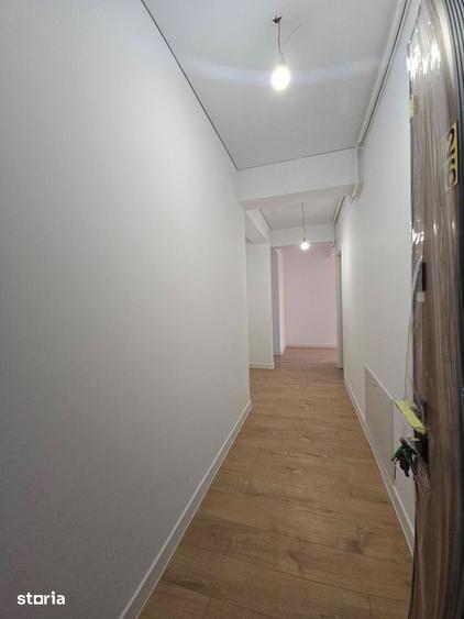 Apartament cu 3 camere decomandat în Dobroești