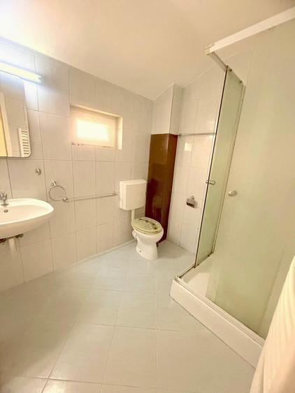 Casă individuală cu 4 camere cu Teren 300 Mp în Cetate