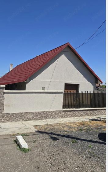 Casă cu 4 camere cu Teren 1522 Mp în Șimand
