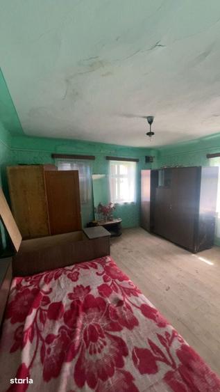 Casă cu 4 camere cu Teren 1735 Mp în Tolstoi