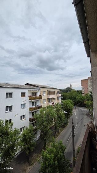 Apartament 3 camere | Micro 16 | Bulevardul Muncii | 70 mp utili - 13