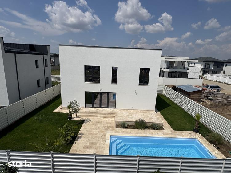 Casă cu 6 camere cu Teren 500 Mp în Clinceni