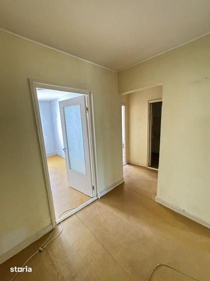 Apartament cu 3 camere decomandat în Mioriței