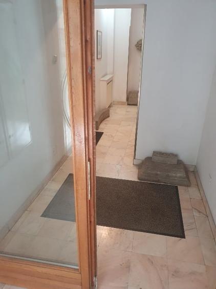 Apartament cu 4 camere decomandat, mobilat în Primăverii