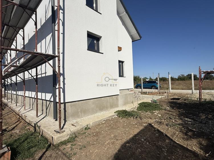 Casă individuală cu 5 camere cu Teren 382 Mp în Ciorogârla
