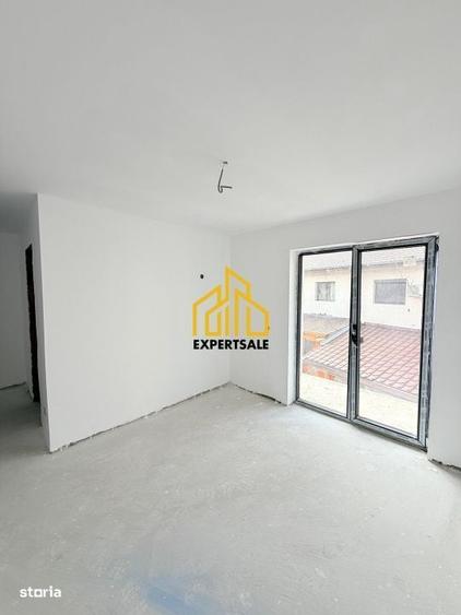 Casă cu 4 camere în Prelungirea Ghencea