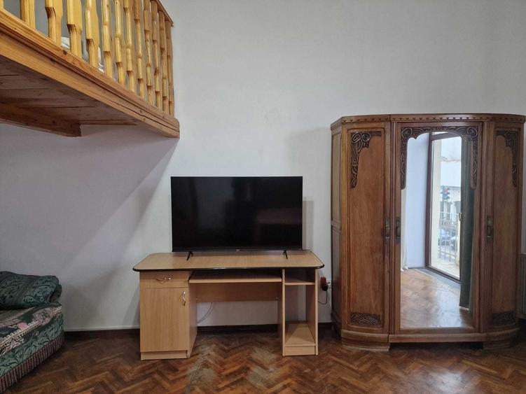 Apartament cu 2 camere semidecomandat în Exterior Vest