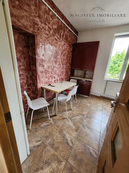 Apartament cu 3 camere semidecomandat în Luncă