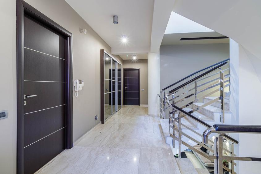 Casă individuală cu 4 camere cu Teren 700 Mp în Valea Oltului