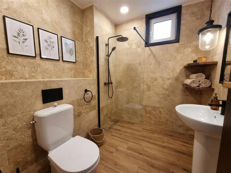 Apartament cu 2 camere nedecomandat în Mărăști