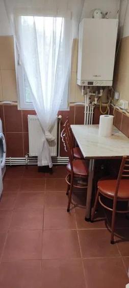 Apartament cu 2 camere nedecomandat, mobilat în Podu Roș