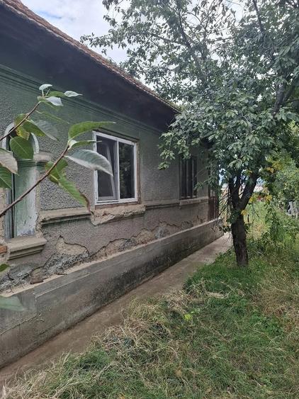 Casă cu 3 camere cu Teren 1350 Mp în Movila Banului