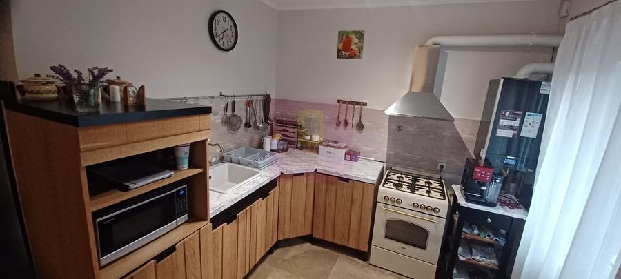 Casă cu 4 camere cu Teren 315 Mp în Central