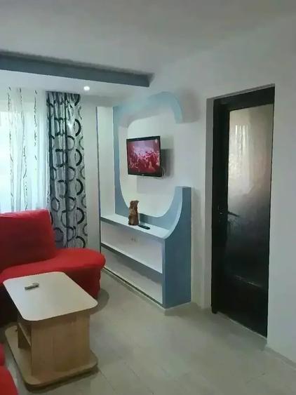 Apartament cu 2 camere semidecomandat în Hipodrom