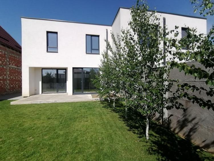 Duplex modern - design deosebit - zona foarte buna - 3 dormi - 11