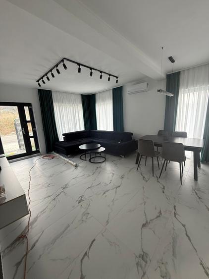 Duplex cu 4 camere cu Teren 195 Mp în Năvodari