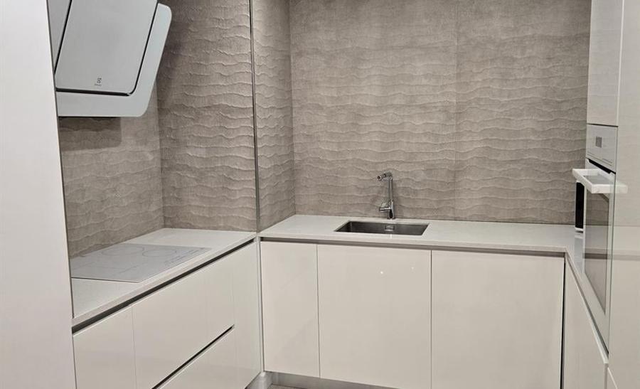 Apartament cu 2 camere semidecomandat în Herăstrău