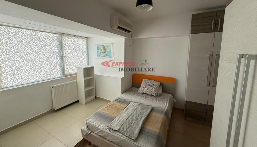 Apartament cu 3 camere decomandat în Dristor