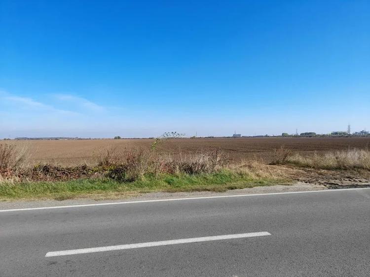 Teren agricol extravilan de 45000 mp, în Urziceni