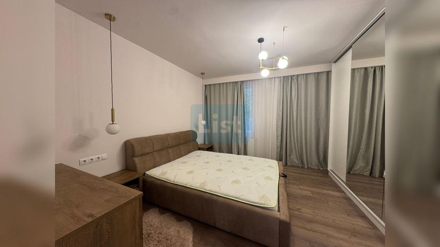 Apartament cu 3 camere semidecomandat în Grigorescu
