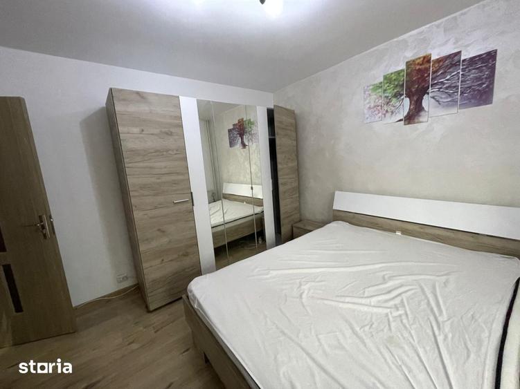 Apartament cu 2 camere semidecomandat în Podu Roș