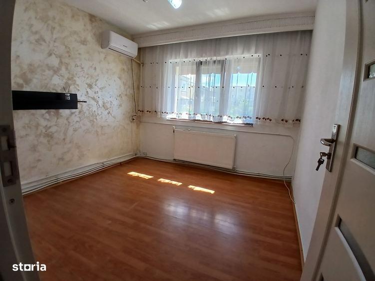 Apartament cu 2 camere decomandat în Est