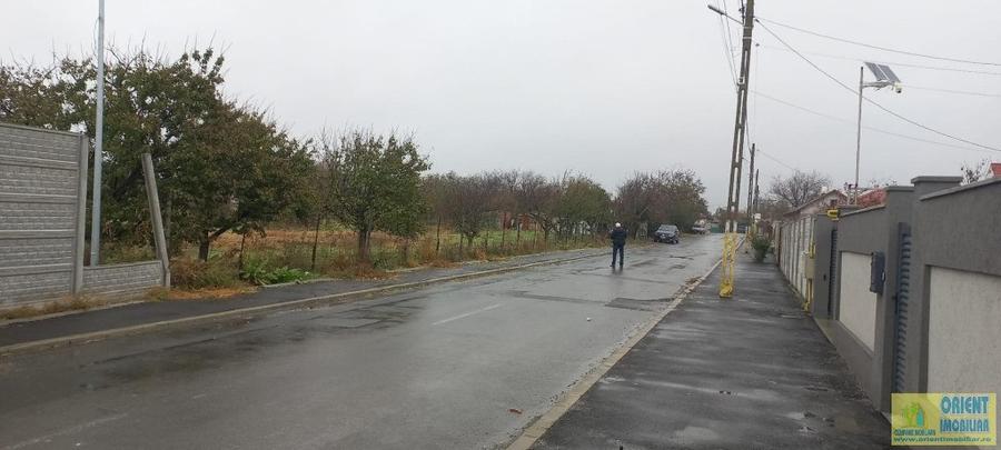 Teren de 3200 mp, în Valu lui Traian