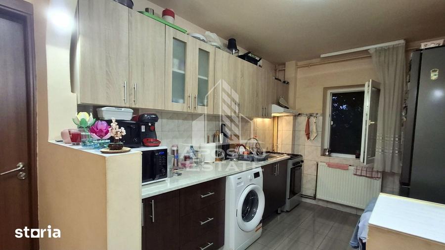 Apartament cu 2 camere semidecomandat în Micălaca