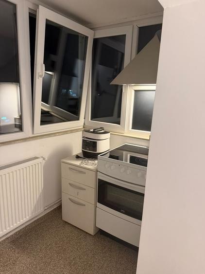 Garsonieră decomandată în Central