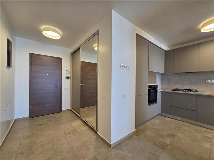 Apartament cu 2 camere decomandat, mobilat în Drumul Poienii