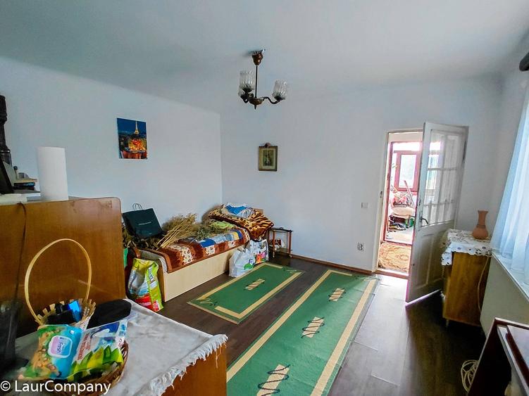 Casă individuală cu 3 camere cu Teren 815 Mp în Călinești