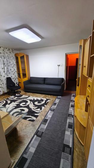 Apartament cu 2 camere semidecomandat în Exterior Vest