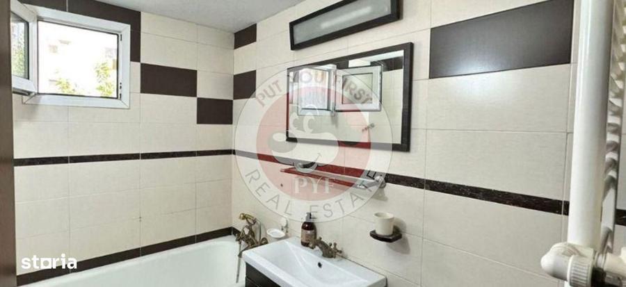 Apartament cu 4 camere semidecomandat în Rahova