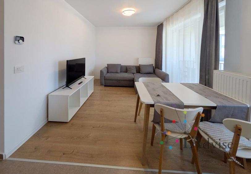 Apartament cu 2 camere decomandat în Tractorul
