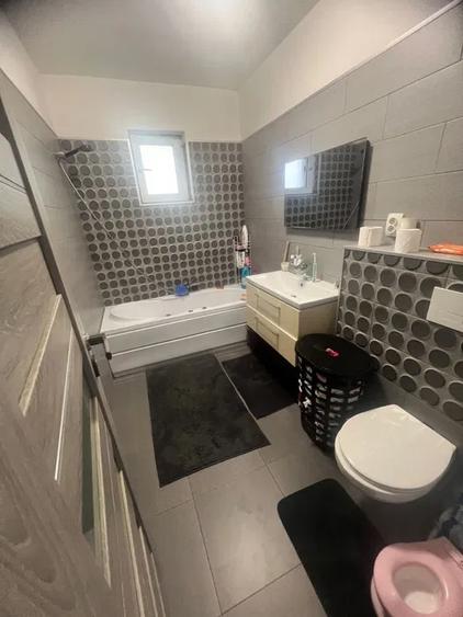 Apartament de vanzare 2 camere,Zona Floresti - 4