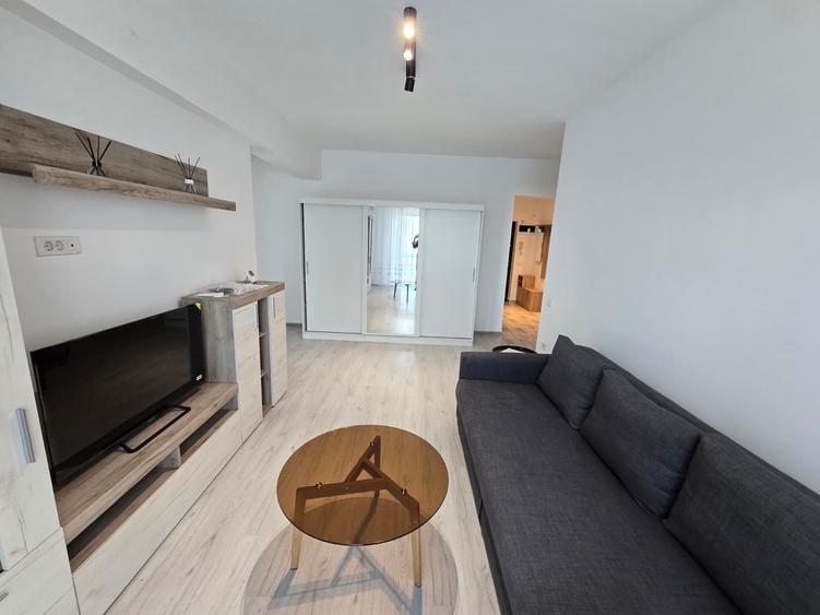 Apartament cu 2 camere decomandat în Metalurgiei