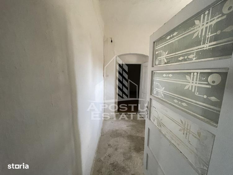 Casă cu 2 camere în Săcălaz