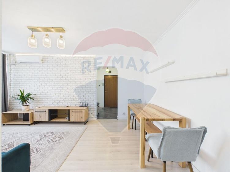 Apartament cu 2 camere semidecomandat, mobilat în Baba Novac