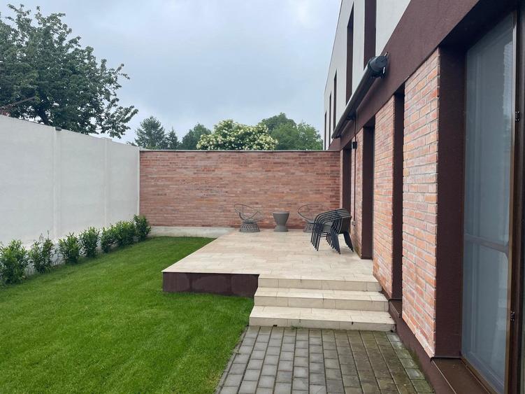 Casă cu 4 camere cu Teren 316 Mp în Corbeanca