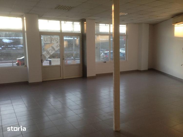 Spațiu comercial, de 60 mp, în Vitan