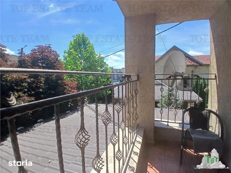 Casă cu 5 camere decomandat cu Teren 500 Mp în Central