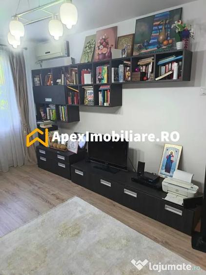 Apartament cu 3 camere decomandat în Apărătorii Patriei