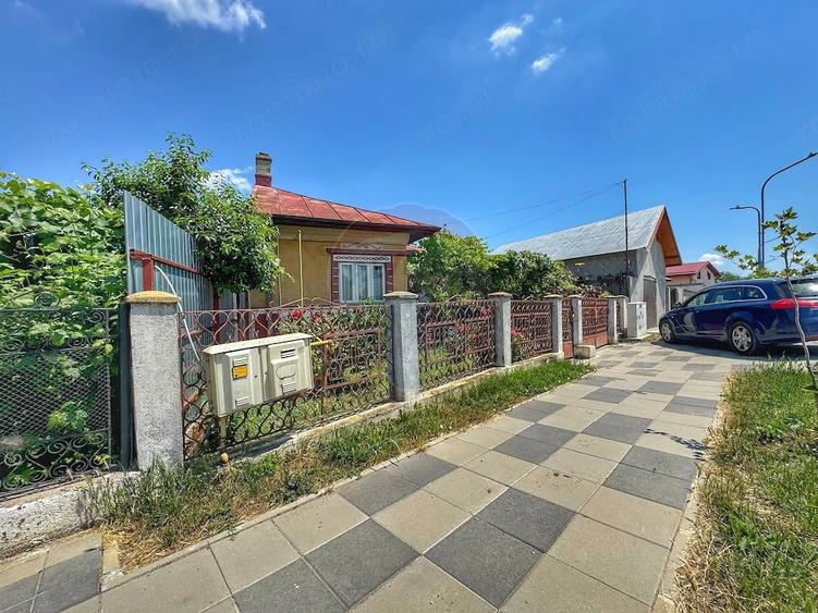 Casă cu 3 camere cu Teren 1202 Mp în Domnești