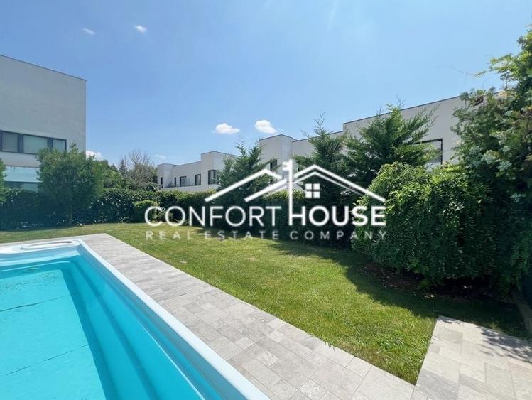Duplex cu 5 camere cu Piscina în Iancu Nicolae